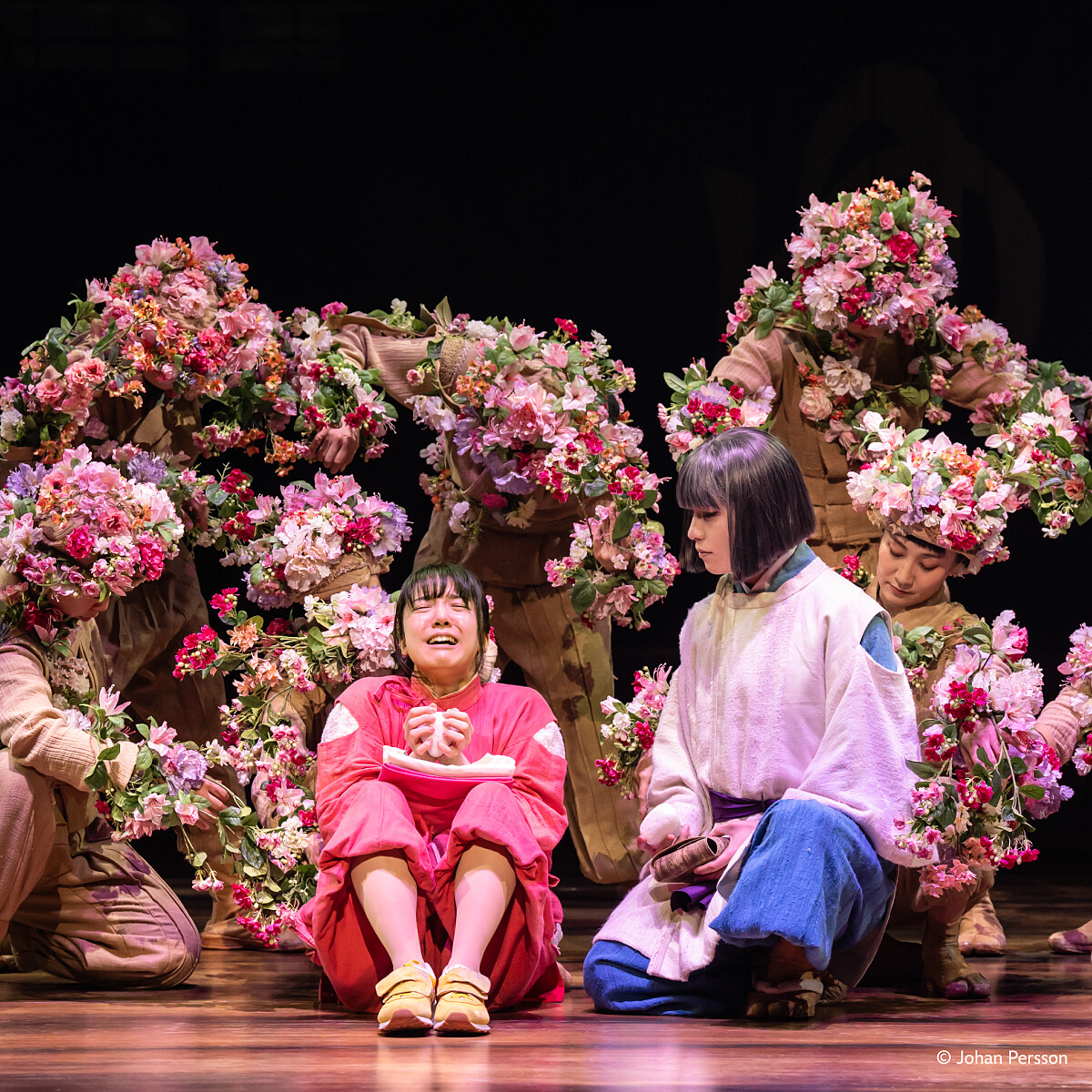 《神隱少女》舞台劇以超高還原度重現經典場景。圖／東寶演劇部提供