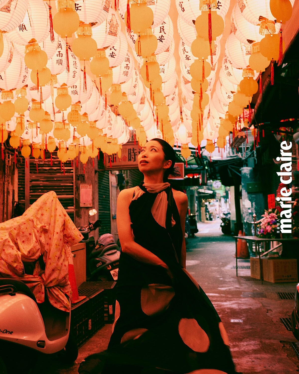絲質波點洋裝,Max Mara。攝影/Weslie Wei