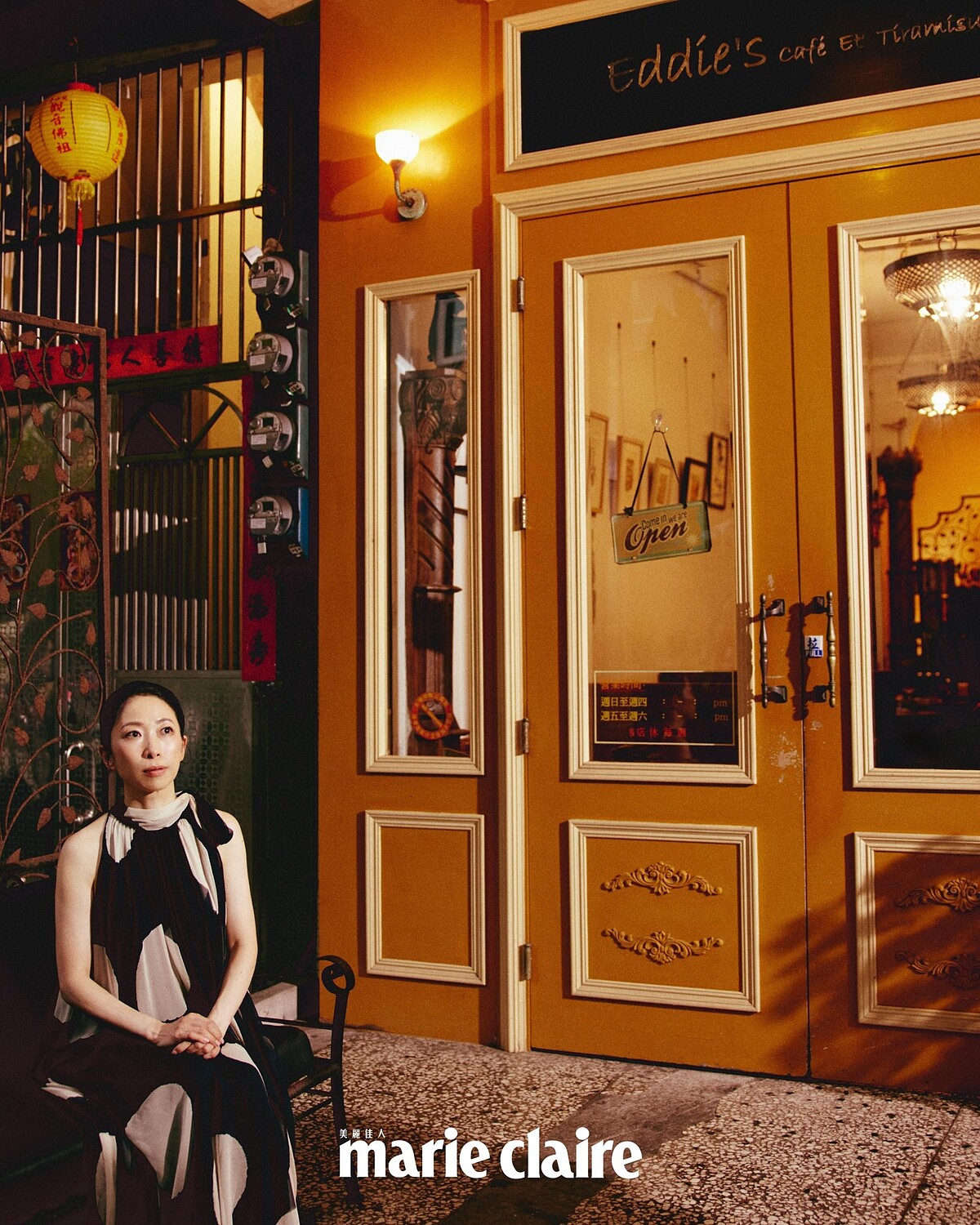 絲質波點洋裝,Max Mara。攝影/Weslie Wei