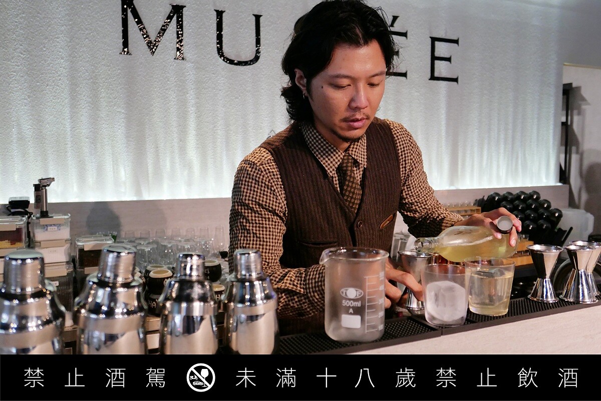 調酒師 Golden。