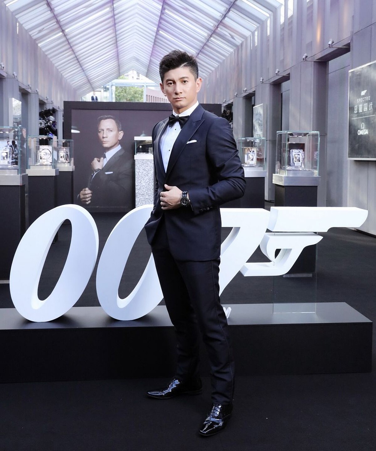 吳奇隆出席 OMEGA 海馬系列 007 限量版腕錶發表會化身特務