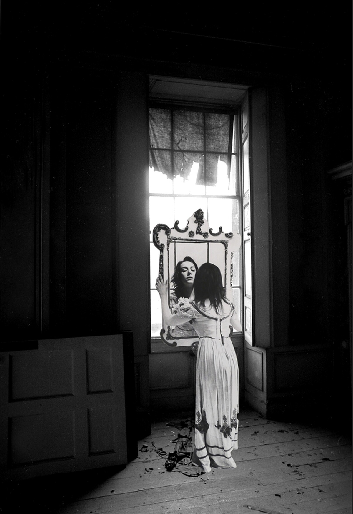《雙向鏡》（The 2 Way Mirror） &copy; Penny Slinger _ DACS Images, Courtesy of the artist.