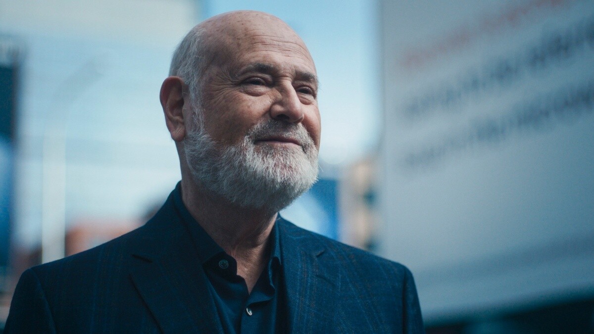 憑藉在 FX 影集《大熊餐廳》(The Bear)中的精彩演出,羅伯・雷納(Rob Reiner)榮獲本屆艾美獎「喜劇類最佳客串男演員」遺作提名。