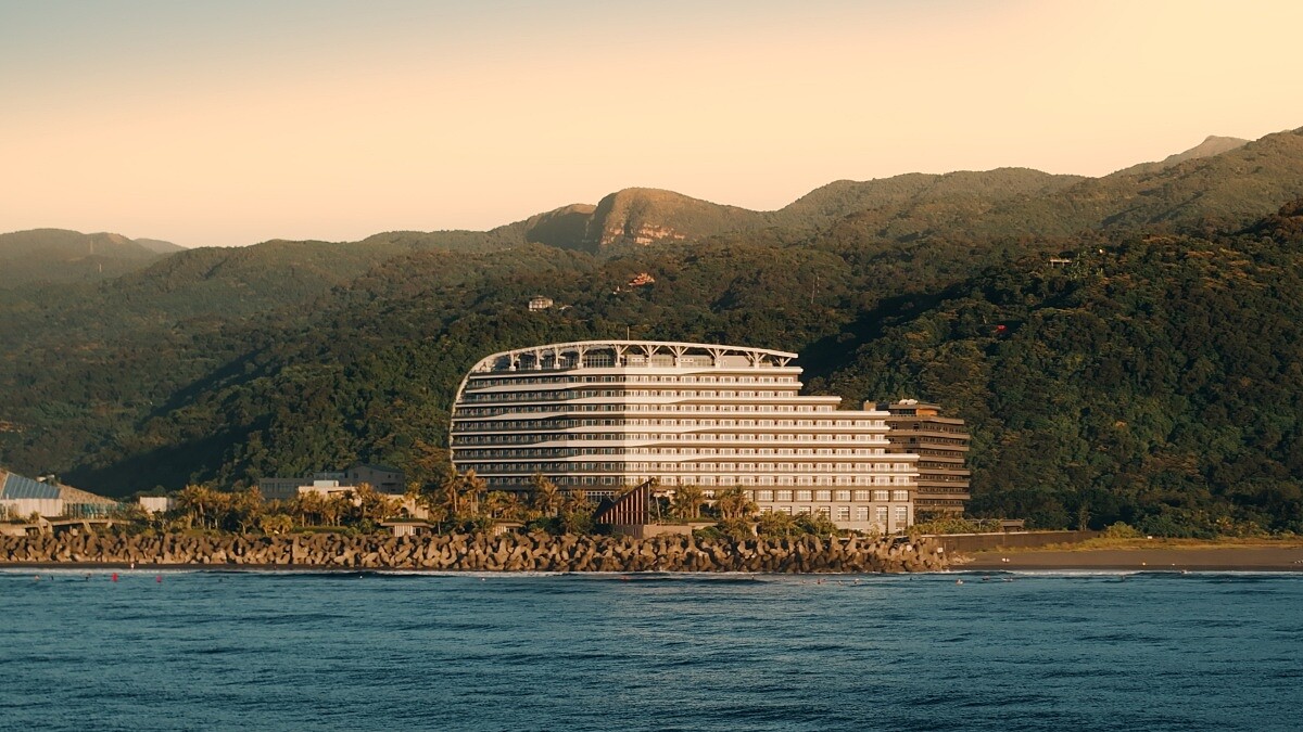 2026夏日限定小旅行推薦｜MINI ✕ 宜蘭凱渡廣場酒聯手推出海景公路假期：敞篷車、無國界餐桌、入住海景套房