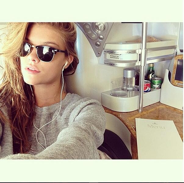 Nina Agdal 隨性街頭穿搭風格示範