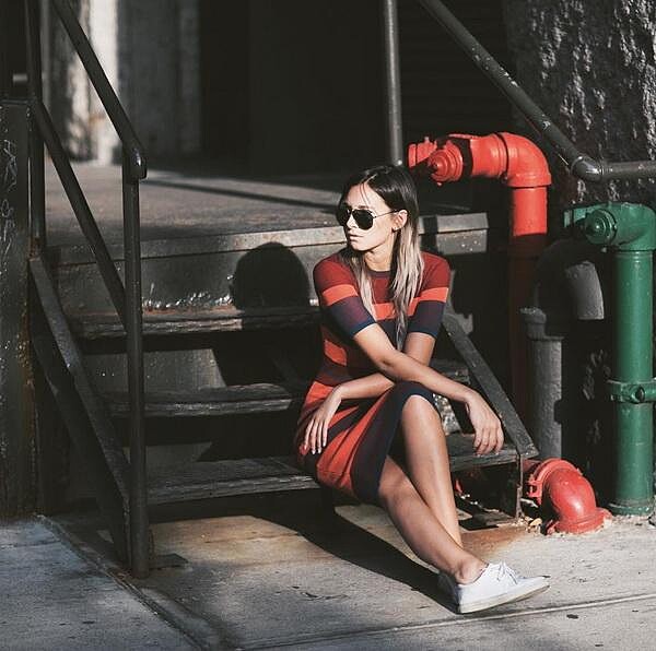 Danielle Bernstein 紐約街拍極簡穿搭