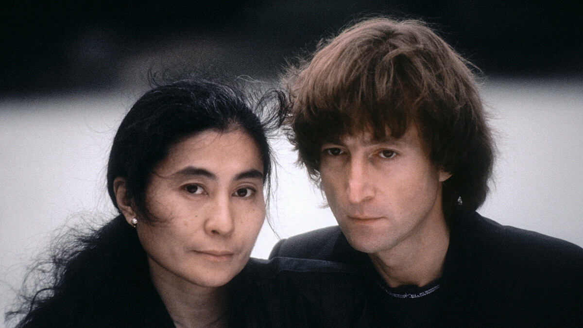 約翰藍儂是雙性戀嗎?小野洋子親述藍儂謎團與經紀人 Brian Epstein 關係真相
