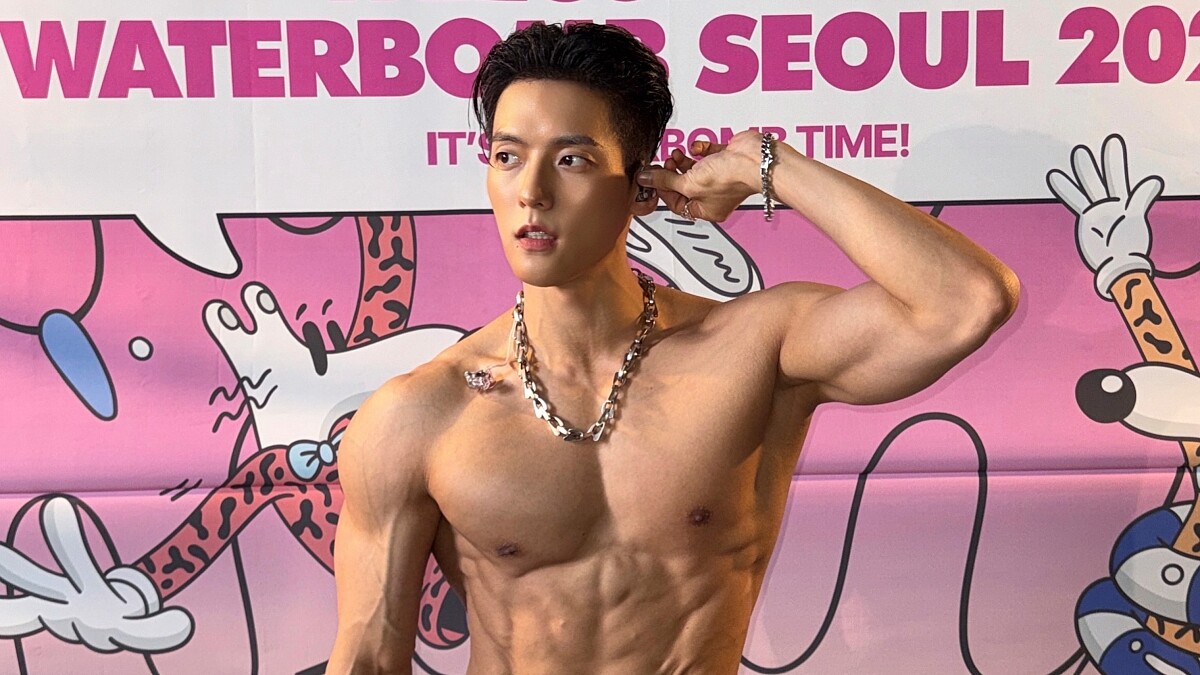 BTOB旼赫Waterbomb大曬冰塊腹肌！5套私服解析，舞台猛男私下卻是韓系男友穿搭教科書