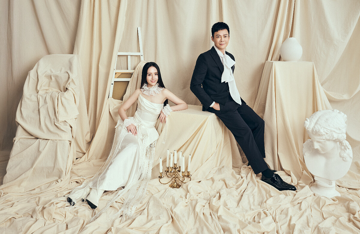 左起：郭碧婷、楊勝君總院長。