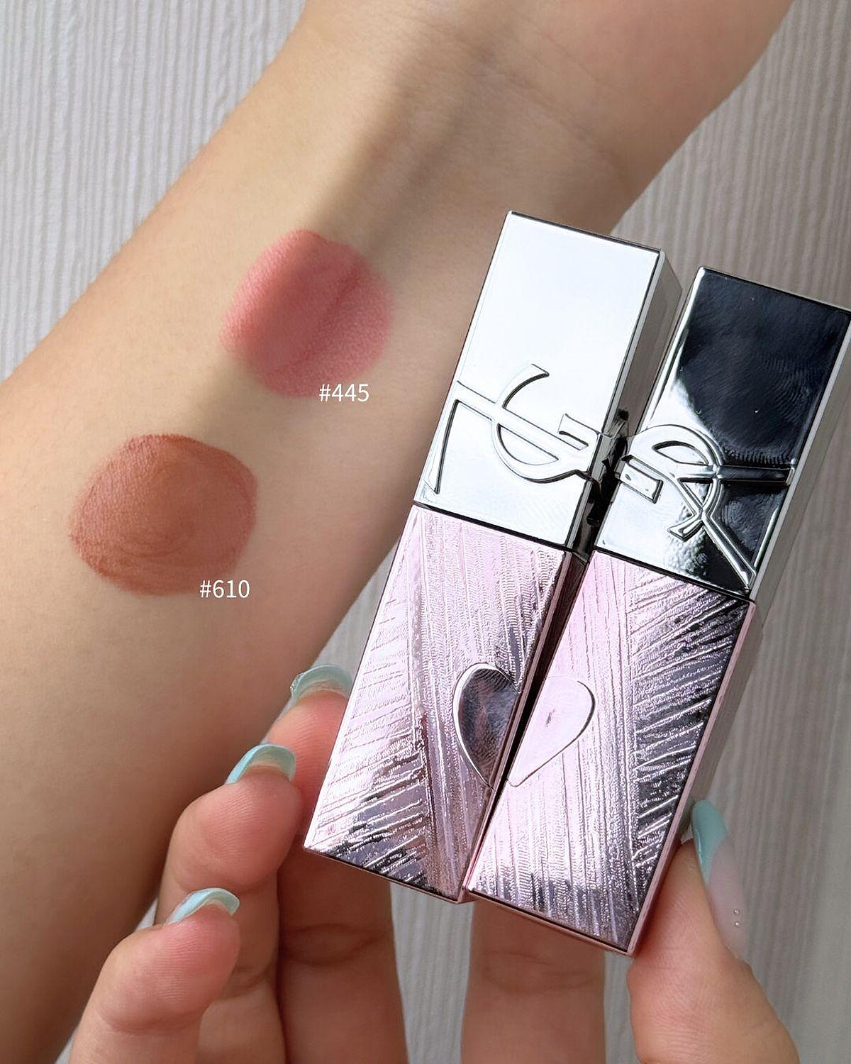 YSL BEAUTY 粉銀高訂系列 奢華印記鎖心光唇釉,NT1,650