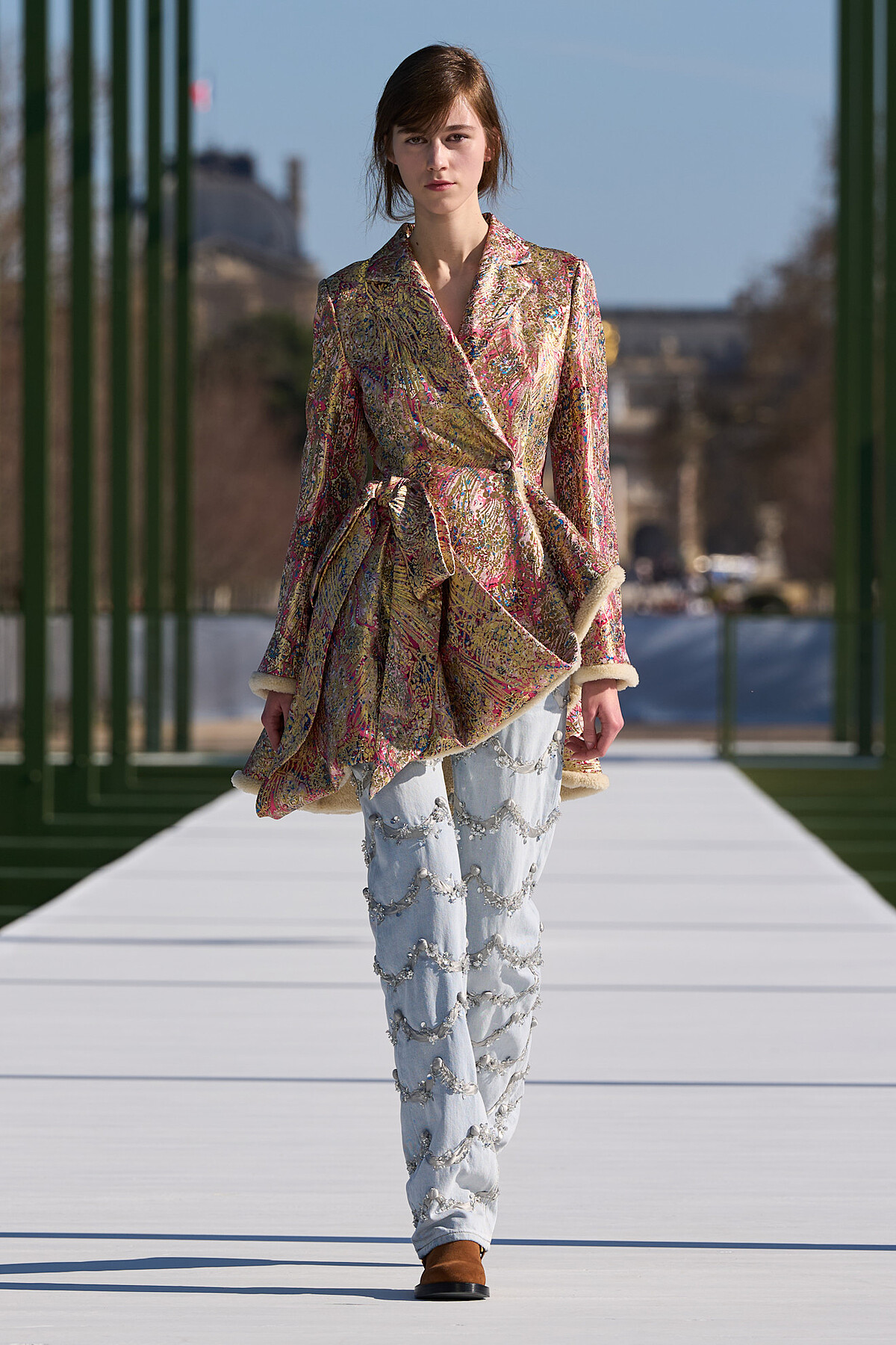 Dior。