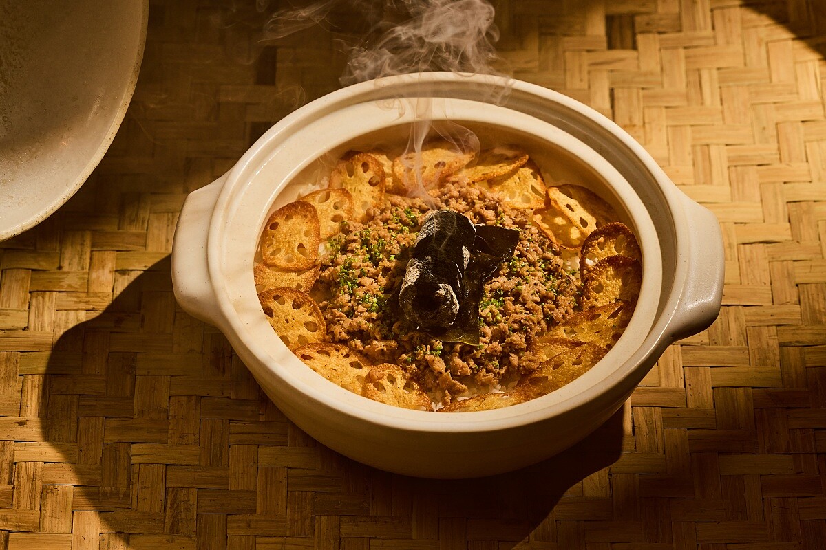 鳥苑設計的「雞鬆飯」。