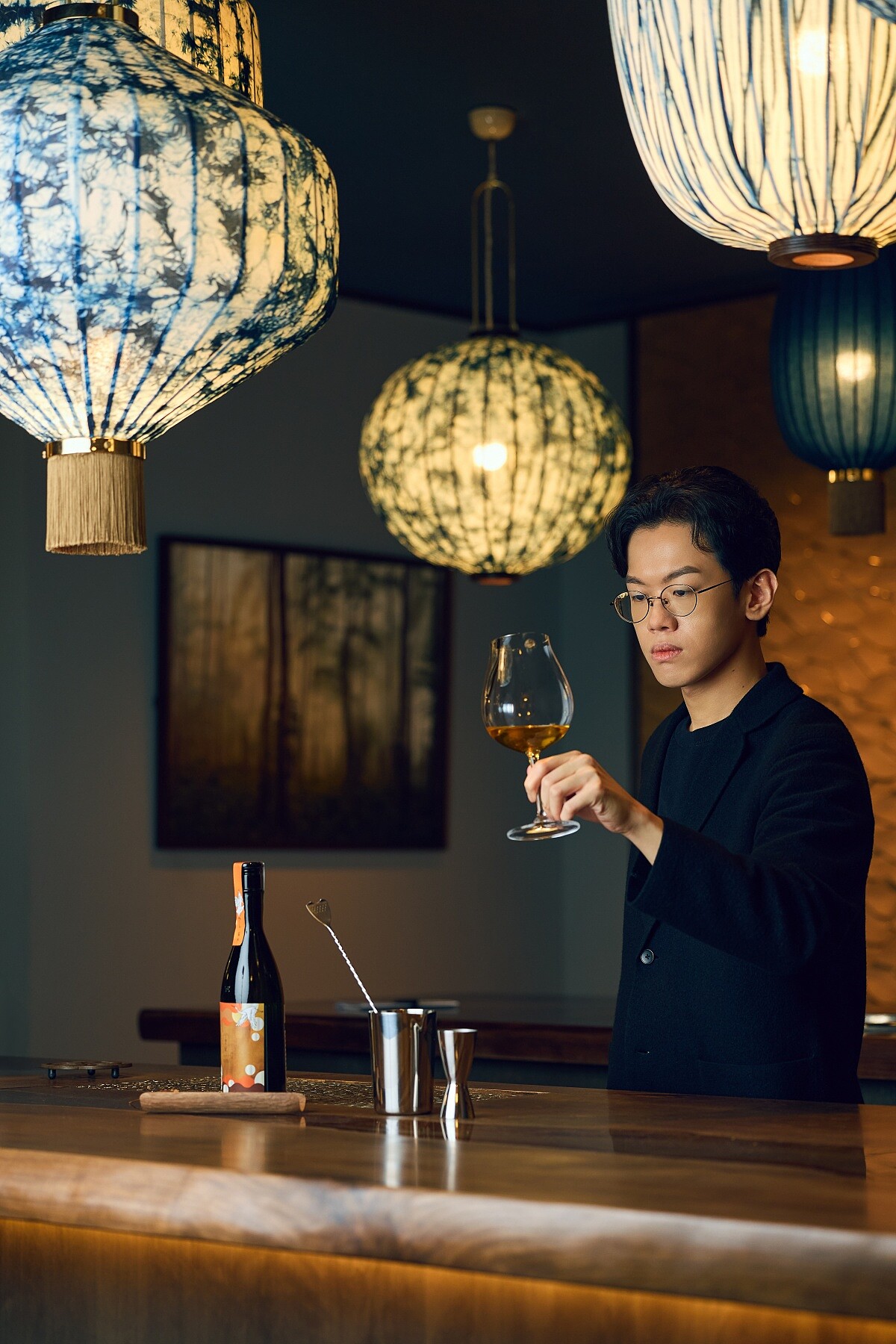所有佐餐飲品由黃心皓設計,邏輯同樣依循菜單的口味起伏。