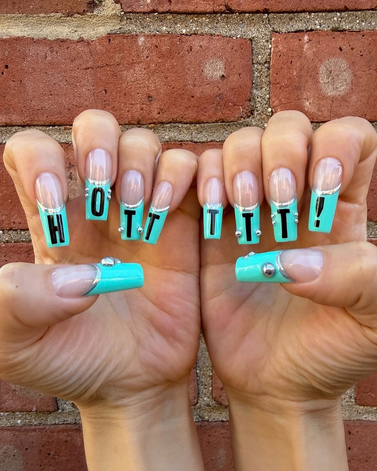 Photo/IG @nailsbymei