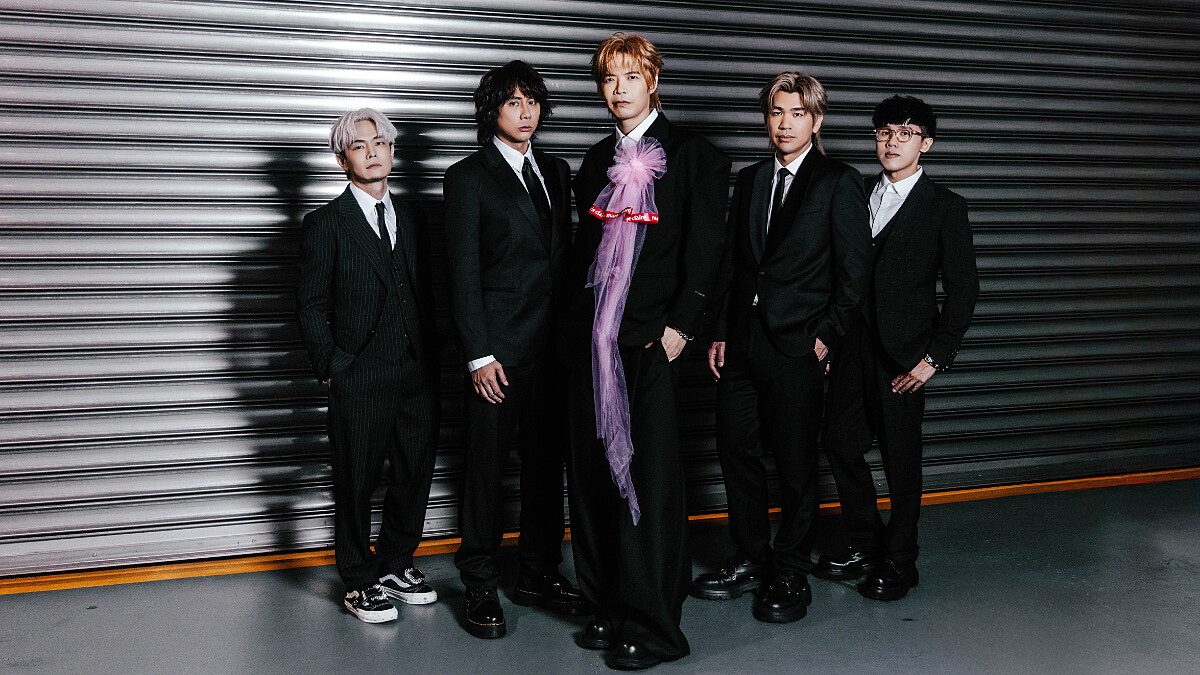 八三夭西裝混搭粉紅蓬裙帥翻!響應「裙襬澎澎RUN」為女性健康而跑:勇敢表達關心與愛