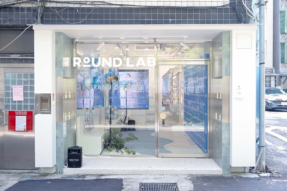 ROUND LAB亞洲旗艦店店面外觀。