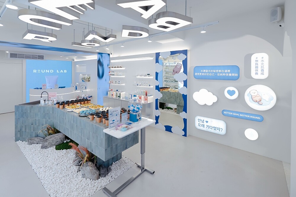 ROUND LAB亞洲旗艦店店景。