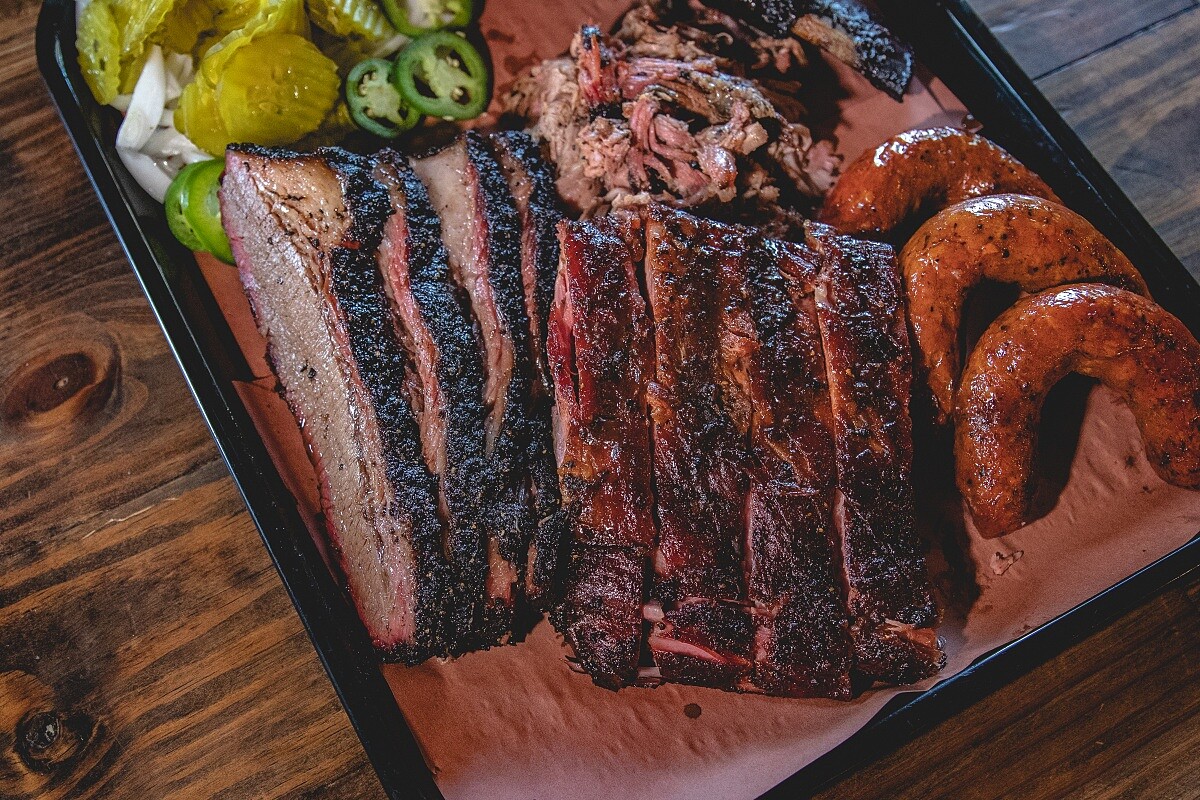 Texas BBQ 是德州最具代表性的美食文化。