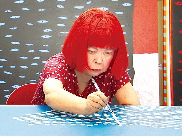 草間彌生逝世享壽97歲!直到生命最後仍未放下畫筆。IG@yayoikusamamuseum