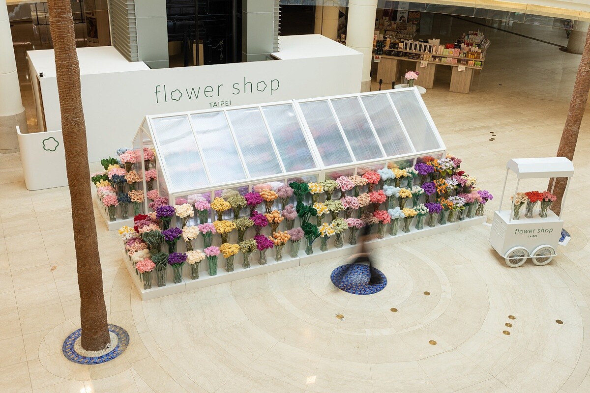 「Flower Shop TAIPEI」的空間以「溫室日光房」為設計概念。