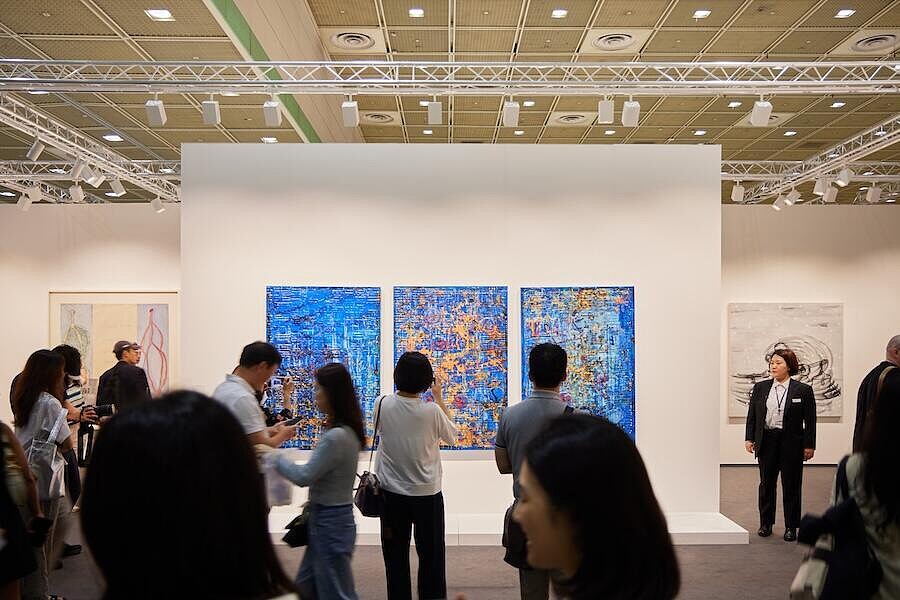 Hauser & Wirth, Frieze Seoul 2025. Courtesy of Frieze. Photograph: WeCap Studio. Photo Source/ Frieze