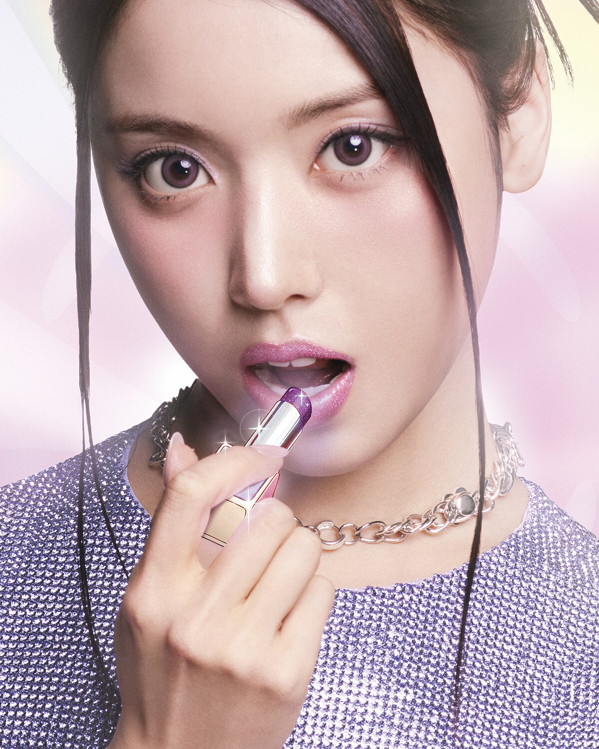 JIWOO #830 FESTIVAL LILAC 愛豆濾鏡紫，自帶韓系氛圍的丁香紫色調，透過原生唇色自然透出紫粉光澤，想打造愛豆感唇妝可以鎖定。