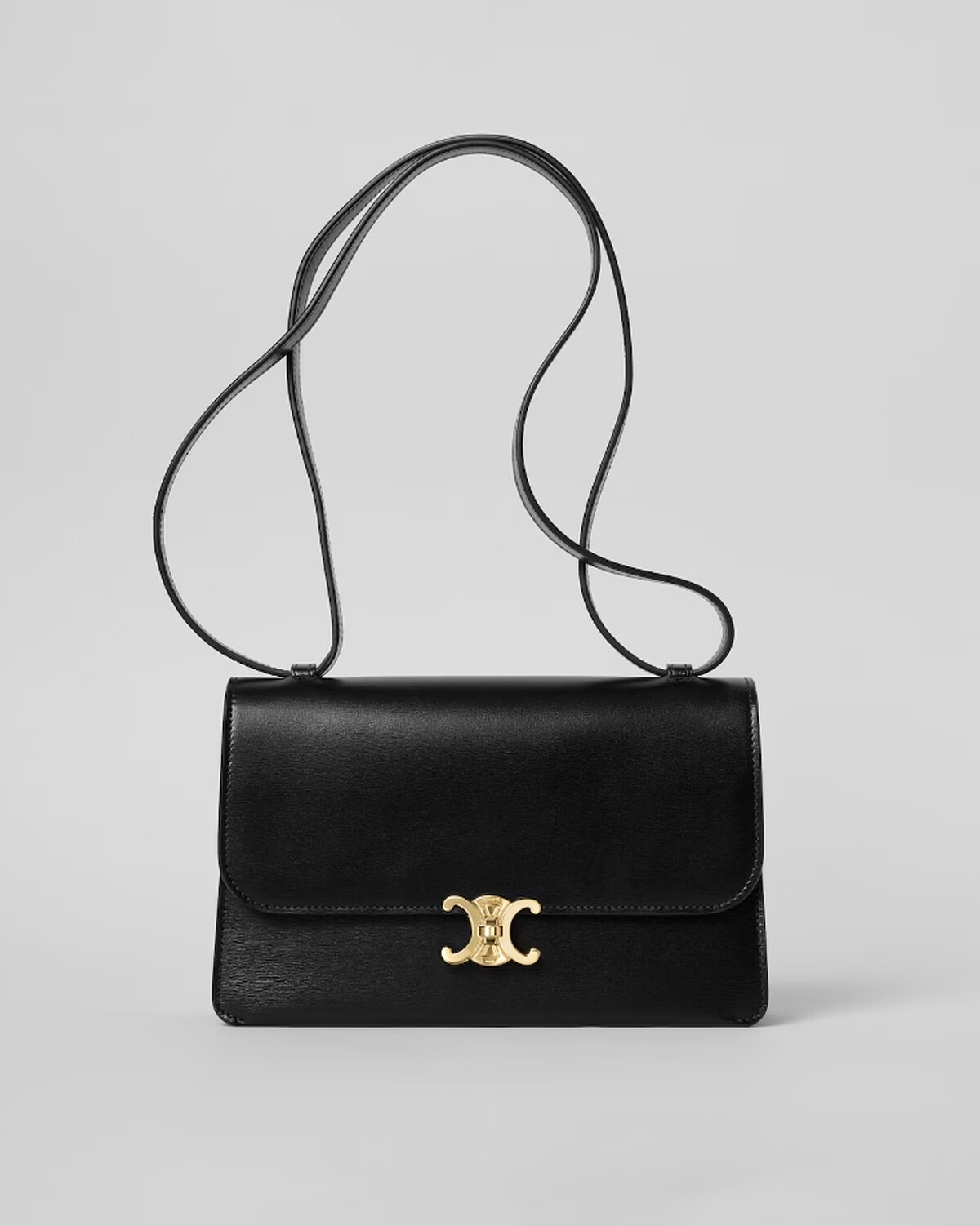 Celine 17手袋NT$120,000。
