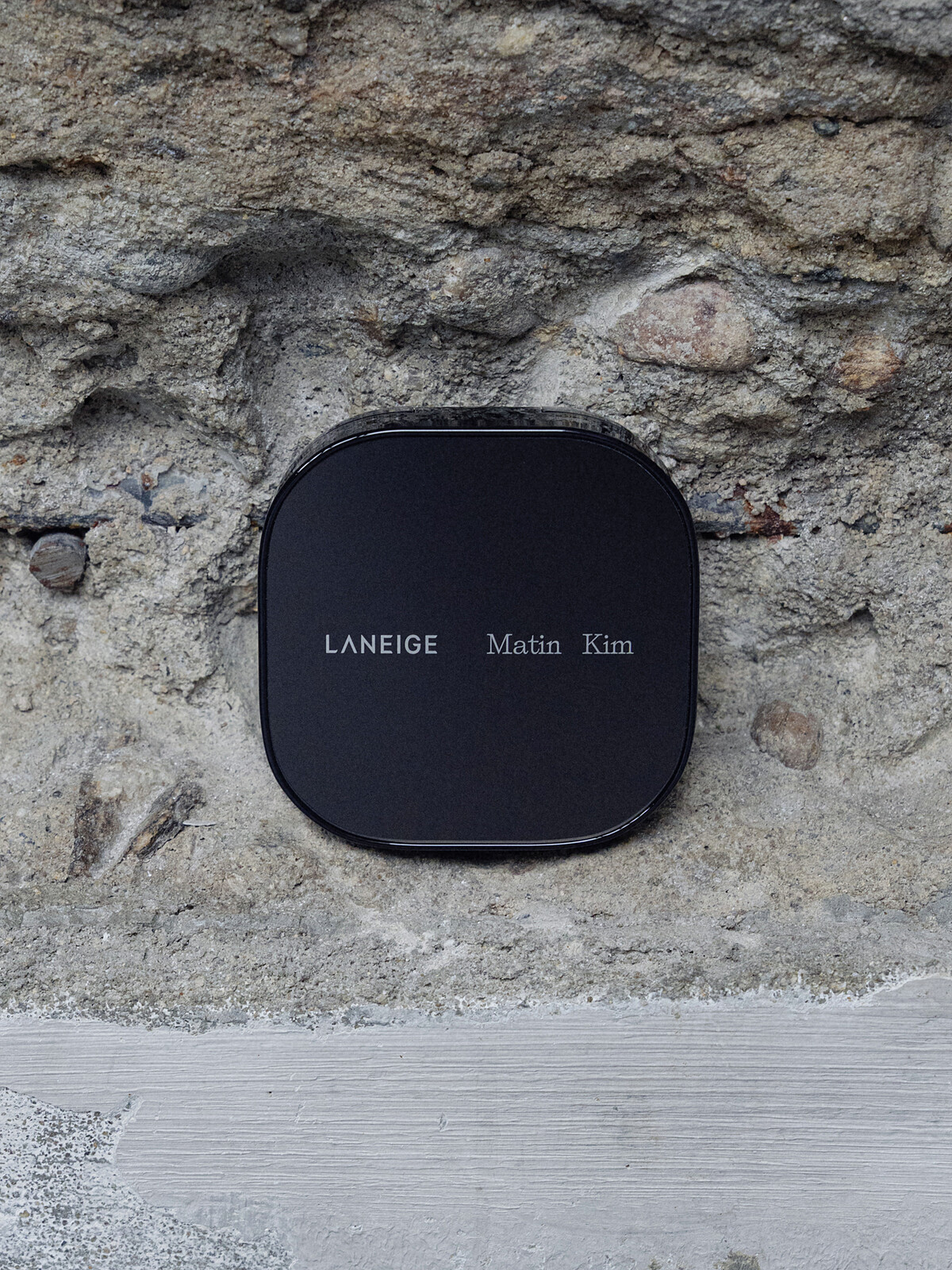 LANEIGE × Matin Kim極限黑聯名系列 NEO雙效持妝輕霧光氣墊 NO.21自然明亮,NT1,190