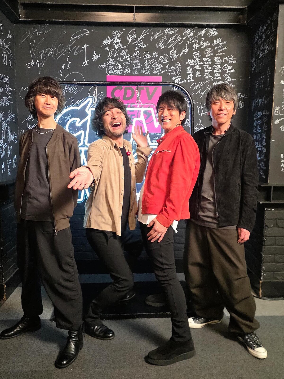 1996年,搖滾天團 Mr.Children 是日本 Oricon 公信榜常勝軍。