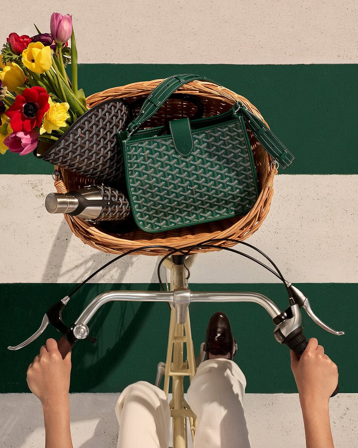 Goyard在Bellavita寶麗廣塲開幕,首日有不少人排隊等著進店。