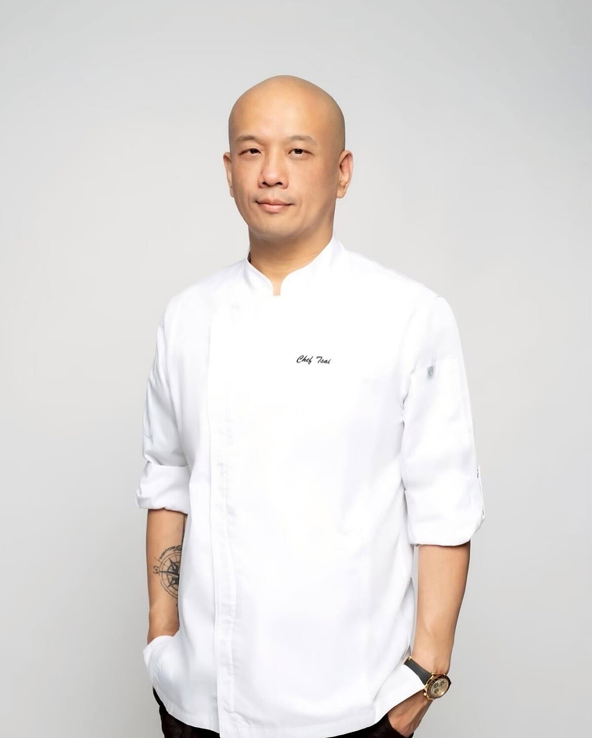 主廚蔡世偉(Tsai Shih Wei)在臺灣出生長大。
