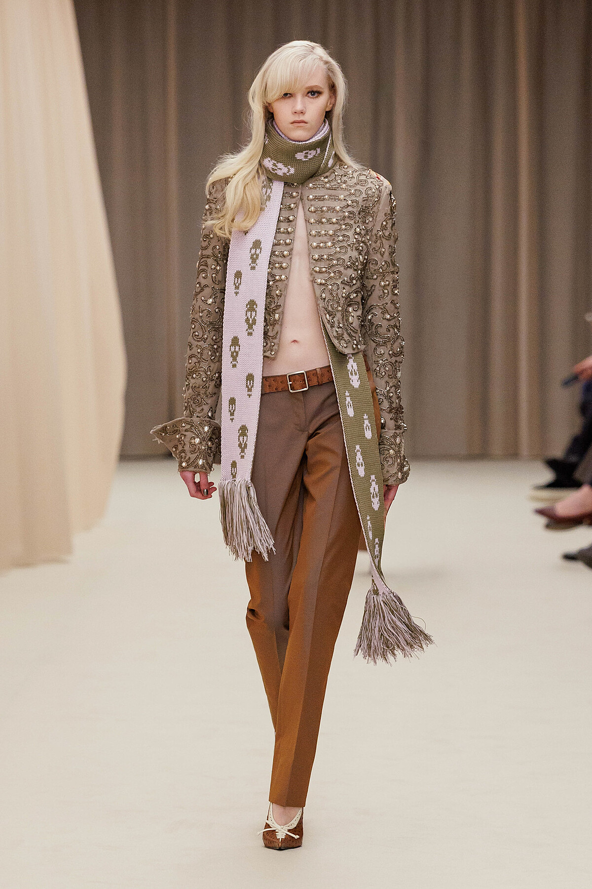 Alexander McQueen 2026秋冬系列。