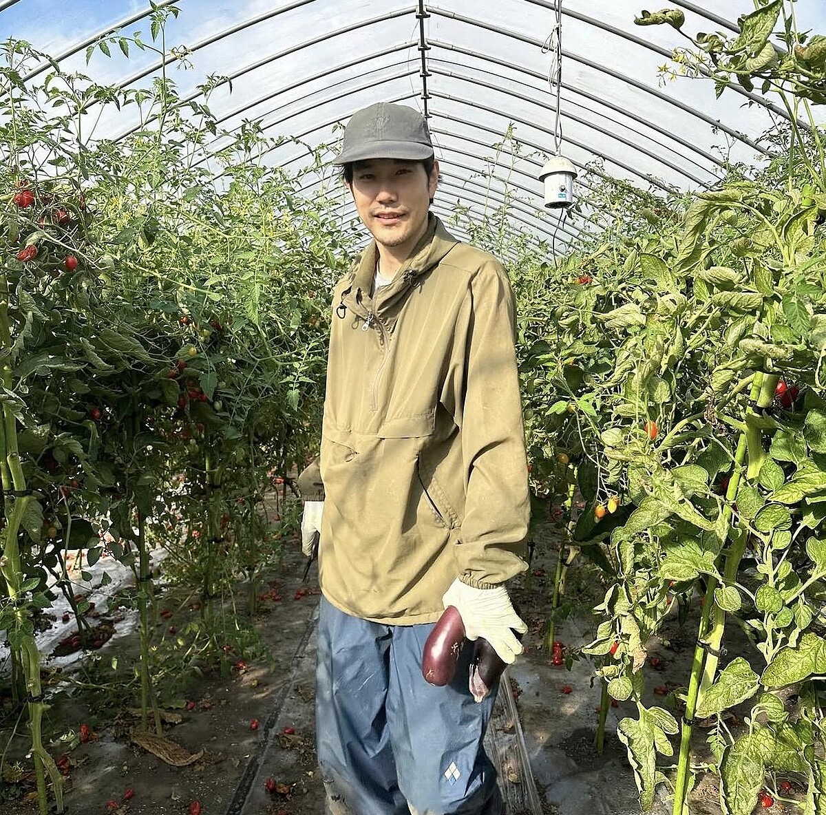 為了陪伴孩子成長,松山研一選擇往返東京與鄉間的生活方式。