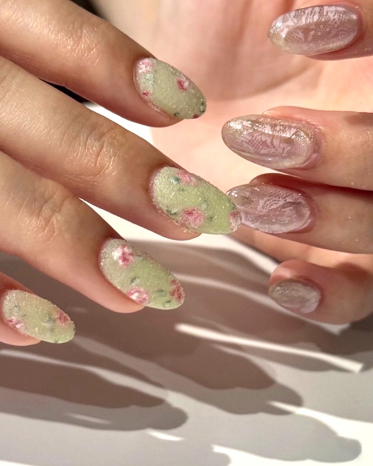 Photo/IG @manon____nail