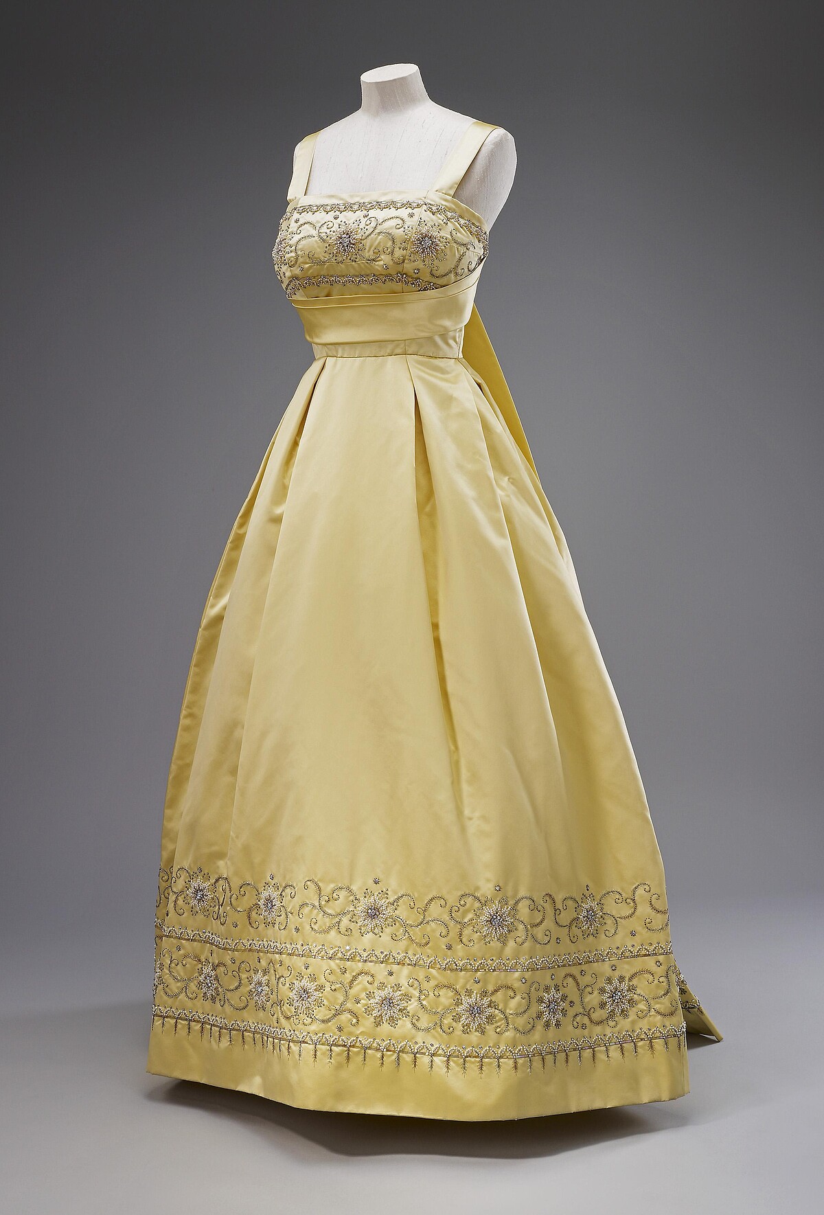 Evening Gown, Hardy Amies, 1961 &copy; Royal Collection Enterprises Limited 2026 | Royal Collection Trust. Photographer/ Jon Stokes
