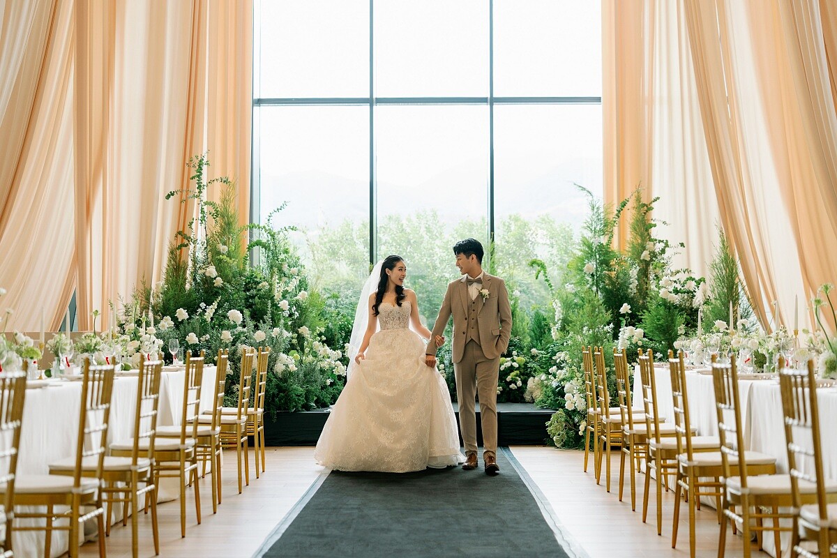 「新北北海溫泉洲際酒店」,近期推出「Love, Timelessly」沉浸式婚禮體驗。