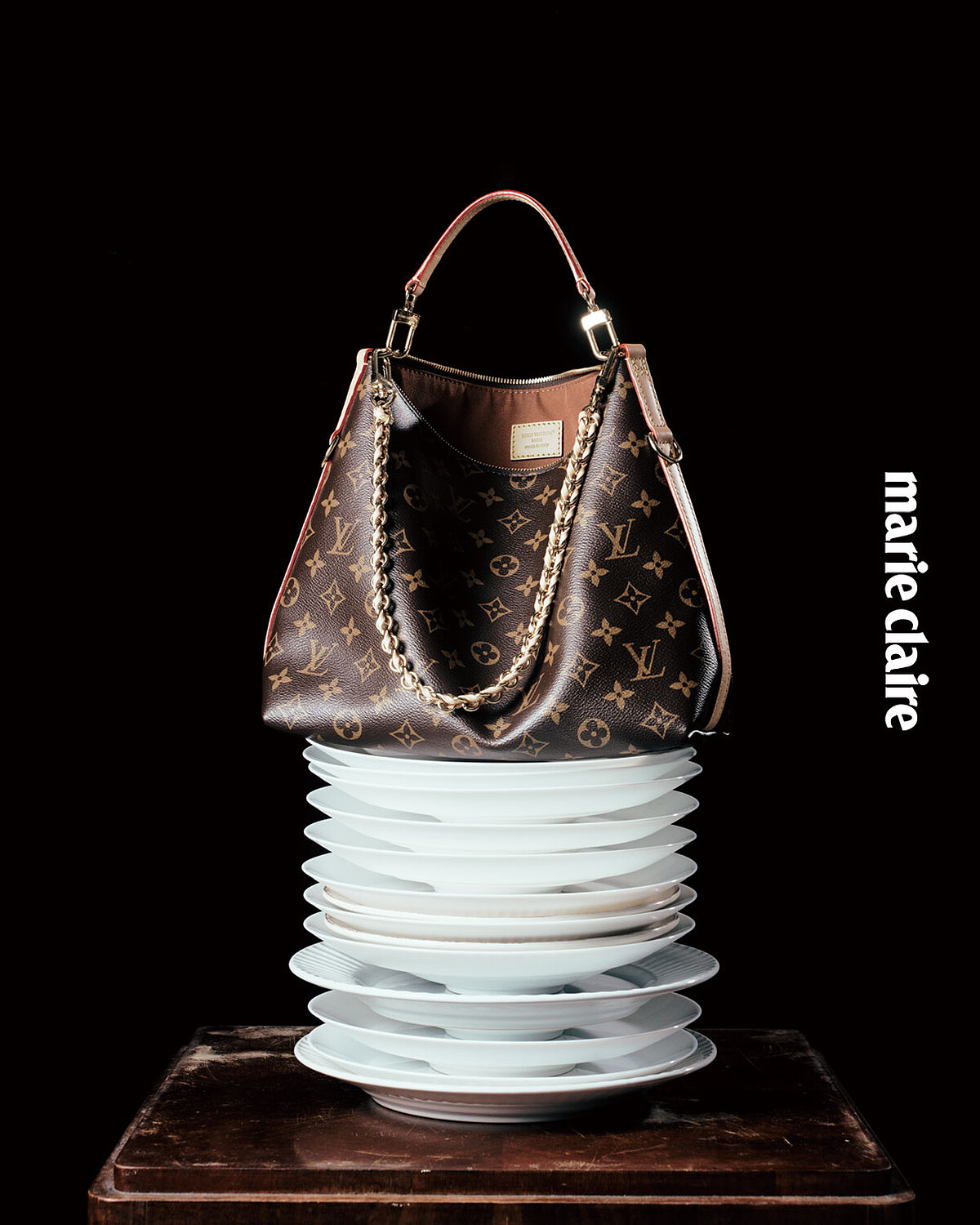 Monogram Multipass,Louis Vuitton。