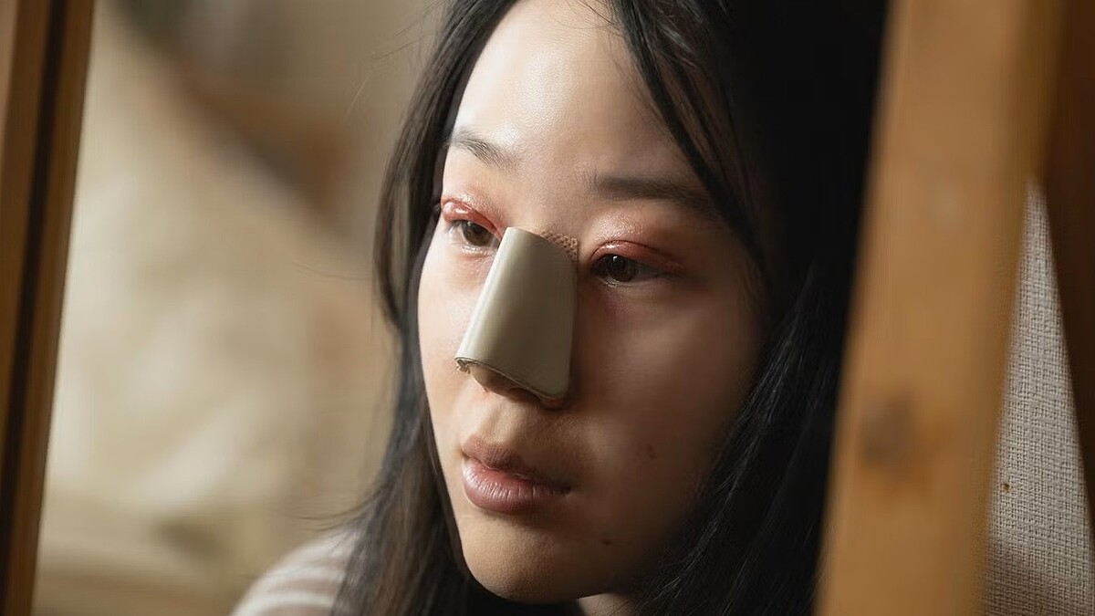 《假面美顏》劇評:以整形醫美作為主題,但其實所要討論的,是我們選擇如何面對自己的人生