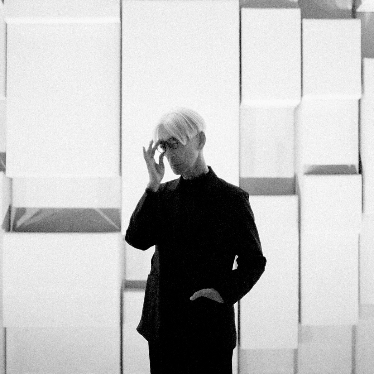 坂本龍一(Ryuichi Sakamoto, 1952-2023)©2022 Kab Inc. 攝影: Neo Sora