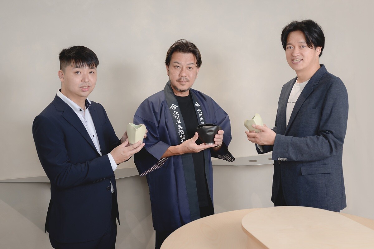 台華窯營運長呂家瑋(左)、北川半兵衛商店六代目 Kitagawa Naoki (中)、wataru創辦人 Jonathan Chang(右)。