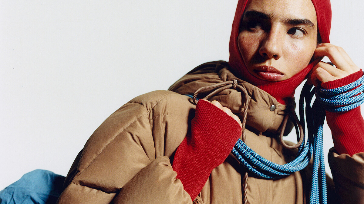 全新 MONCLER RE/ICONS 系列，重塑品牌創意先鋒的經典之作