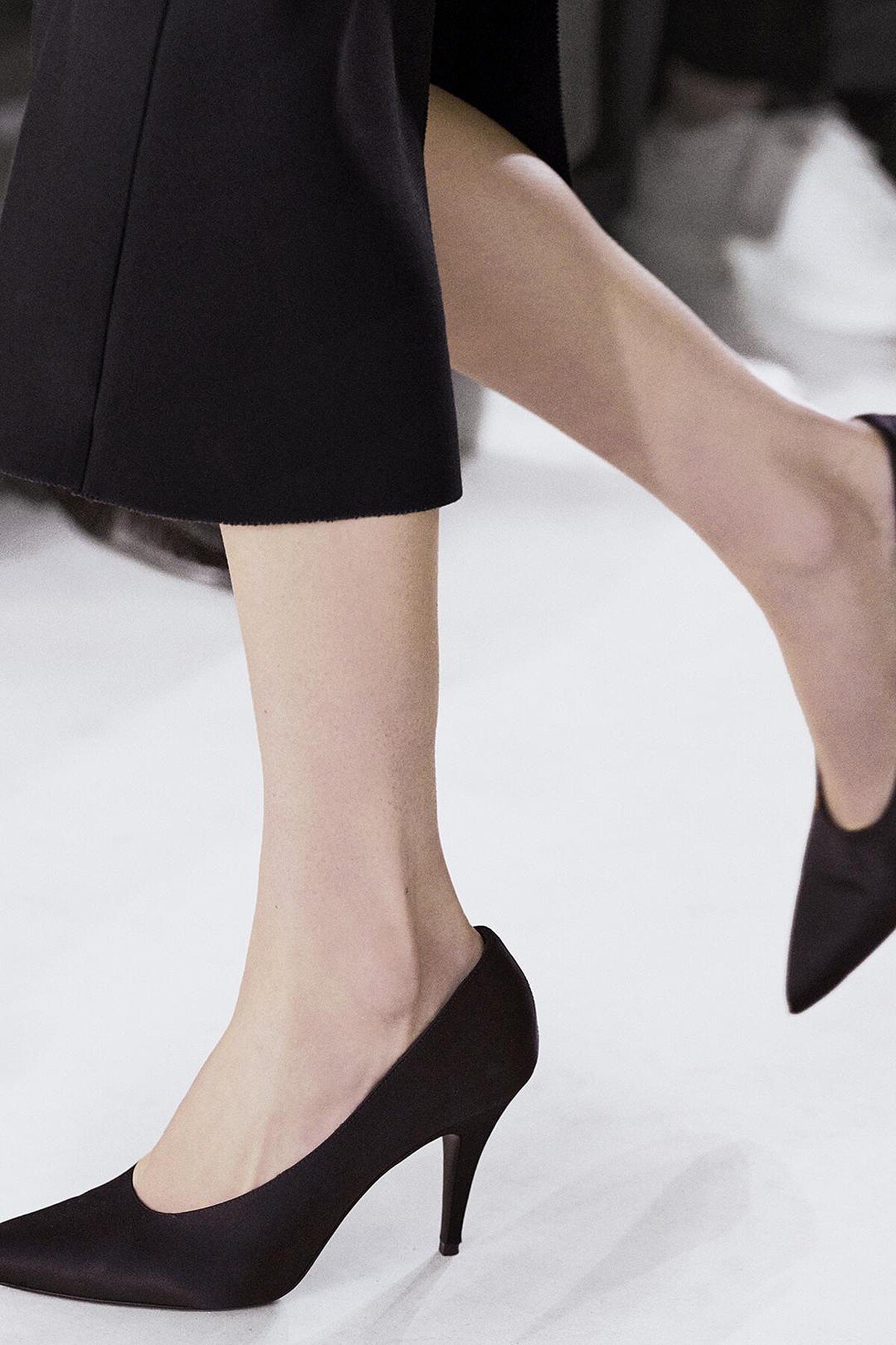  CELINE &Eacute;t&eacute; 2027夏季鞋款。