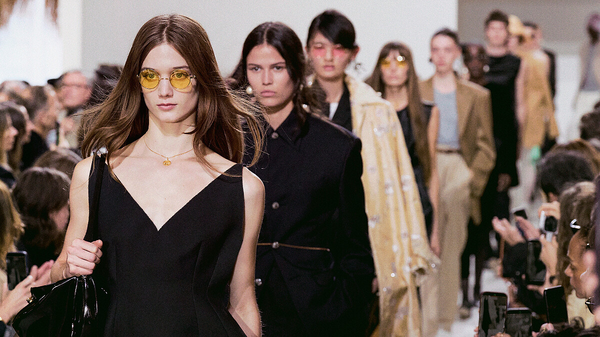 CELINE 2027夏季系列解析，Michael Rider、Emotional Dressing 與5大服裝重點