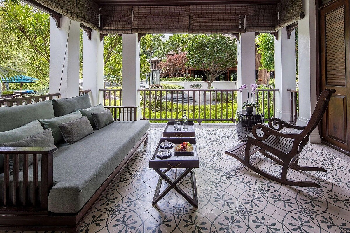 入住的「Rajah Brooke Suite」,空間上有著連鎖飯店難以複製的留白,以及風格獨具的配置。