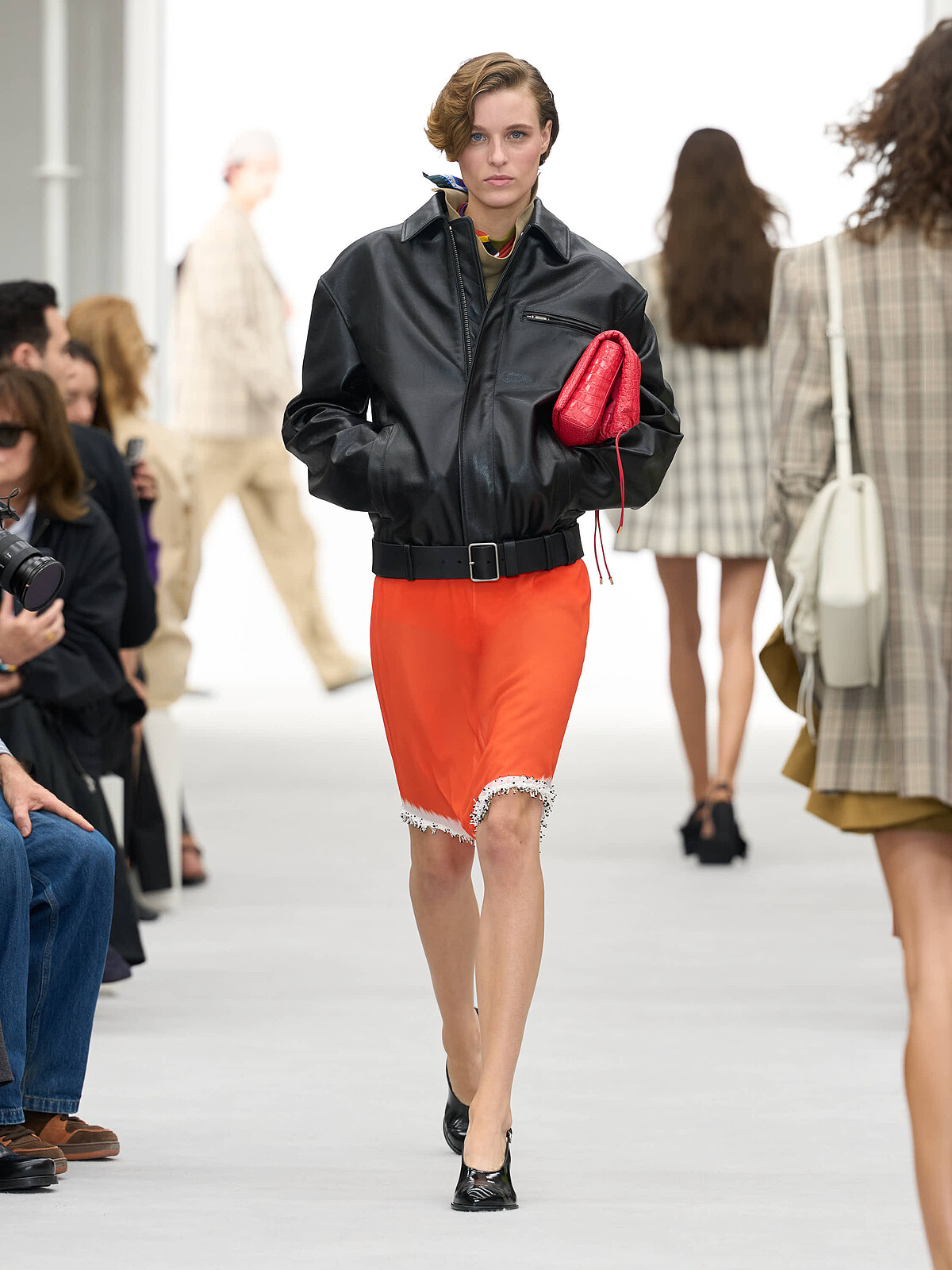 Loewe2027SS大秀系列。