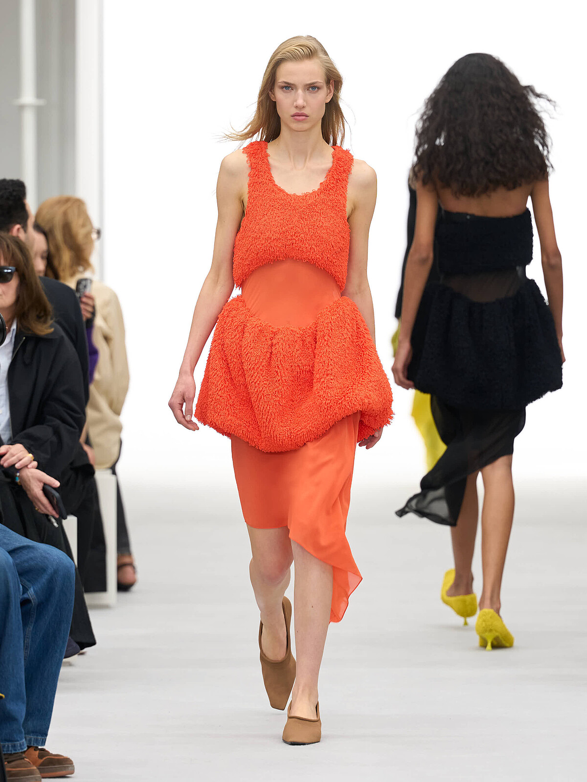 Loewe2027SS大秀系列。