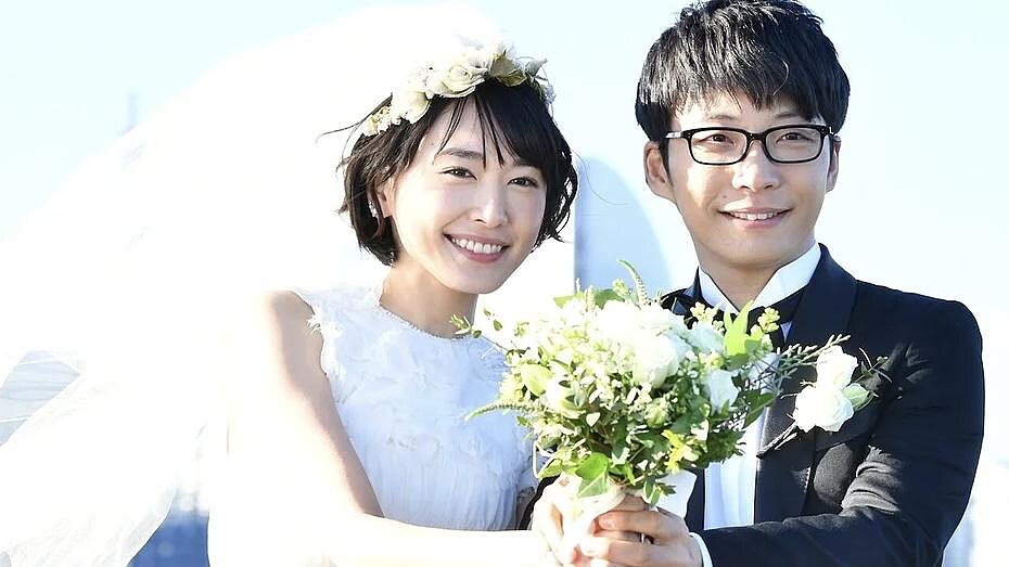 新垣結衣生了!與星野源迎來第一胎,《月薪嬌妻》結婚5年升格爸媽