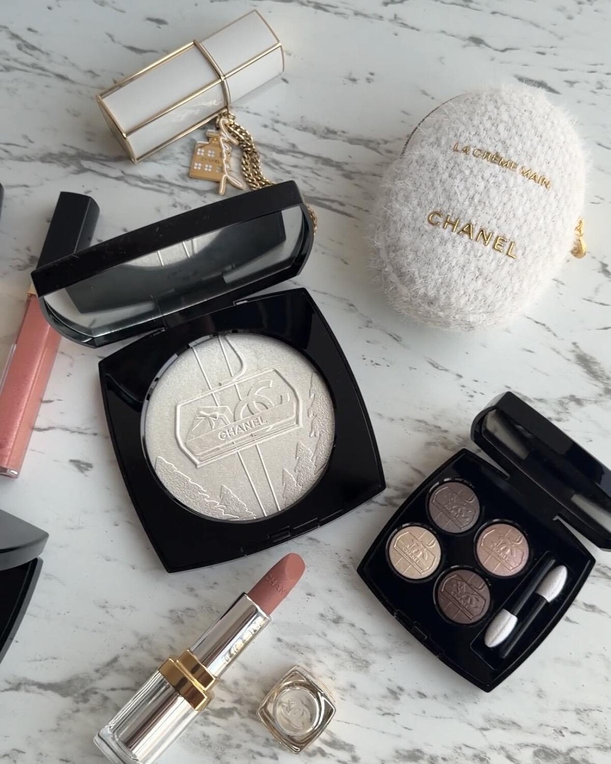 CHANEL雪境聖誕假期限量彩妝