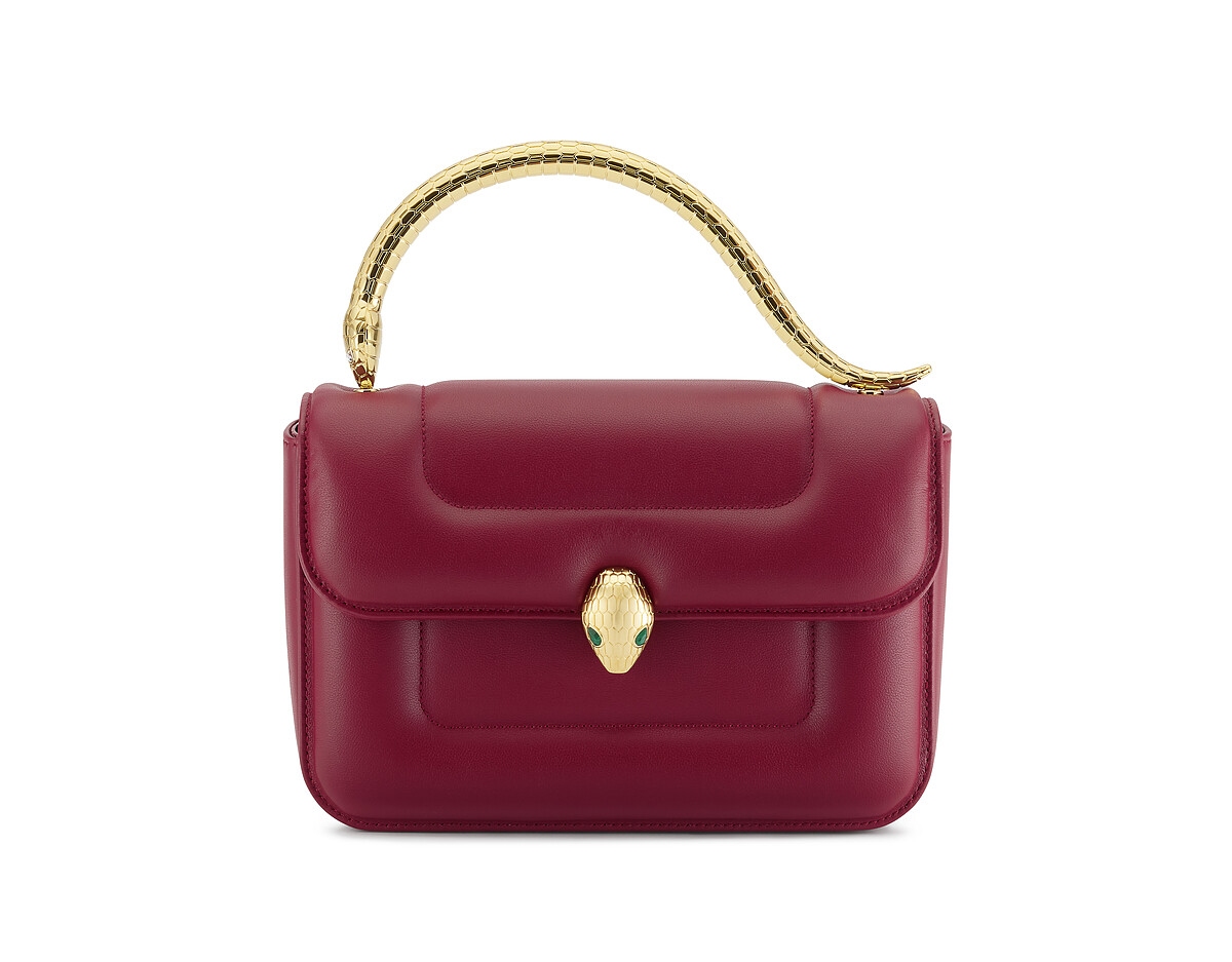 BVLGARI Serpenti 1968 石榴石紅色小牛皮提包。
