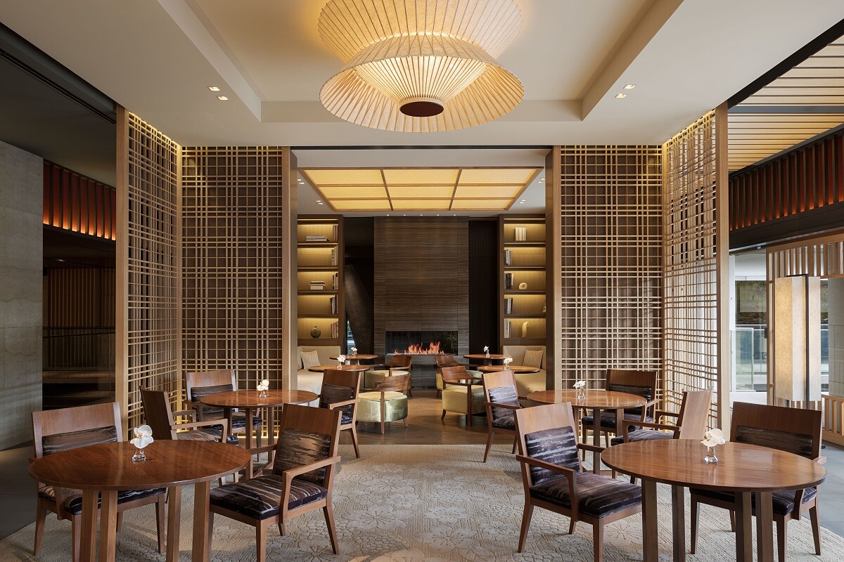 最受歡迎的 The Lobby Lounge,尤其是下午茶時段十分熱鬧。